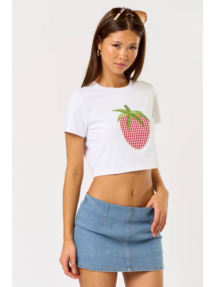 OFF WHITE IBT33458 Strawberry Patchwork Relax Fit Tee for wholesale on Faire