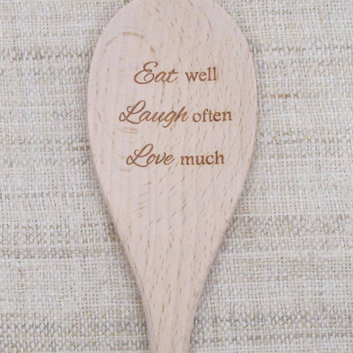 Gegraveerde houten lepel - eten, lachen, liefhebben voor wholesale door Memories for Life