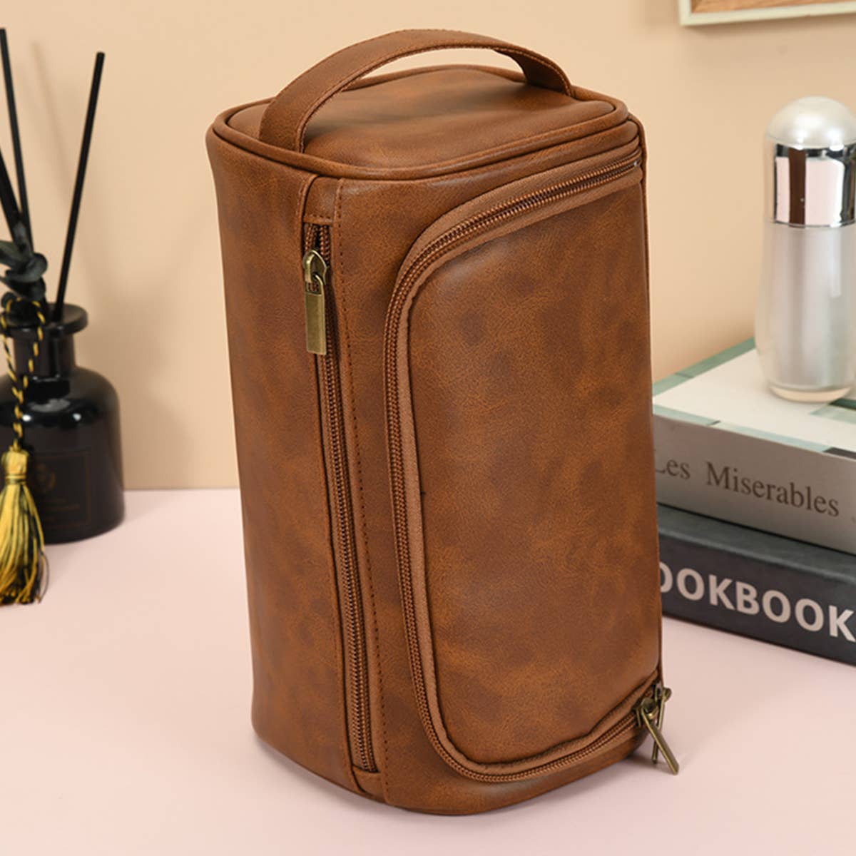 ACCITY - Wholesale Makeup/Cosmetic Bag - RETRO TRAVEL PU LEATHER COSMETIC BAG_CWAB05761