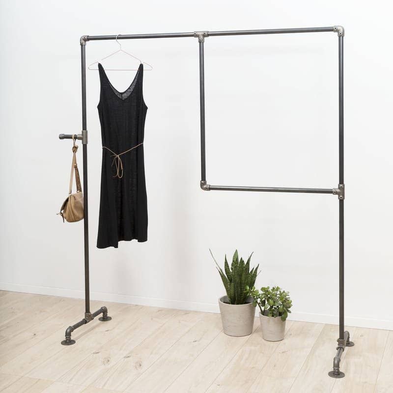 THE CUNNING  
Clothes rack on round steel feet for wholesale on Faire1