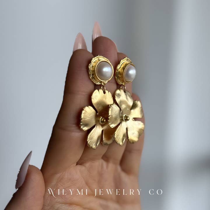 WILYMI Jewelry Co - Wholesale Dangle Earrings - Full Bloom Freshwater Pearl 8mm Earrings | 24k Gold Filled5