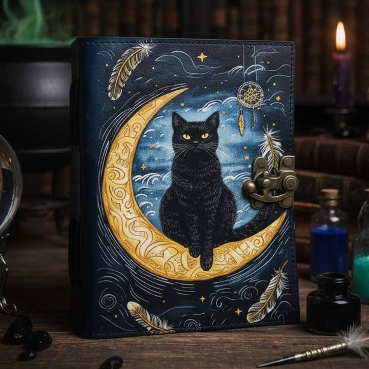 Journal Grimoire en Cuir : Livre des Ombres Magique avec Imprimé de Chat pour la vente par MNM HANDICRAFTS