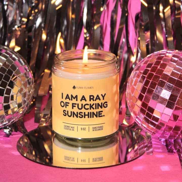 Funny Flames Candle Co - Les Creme – wholesale Jar/filled candle – I Am A Ray Of F*cking Sunshine - Funny Flames Candle3