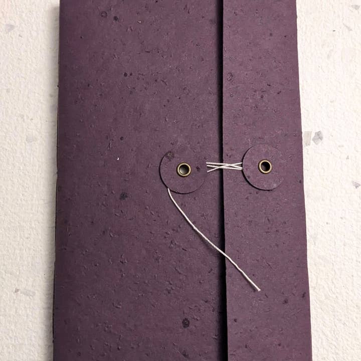 Creative Artifacts HQ - Wholesale Notitieboekje - Groot | Plantbaar Knop- en Touwschrift3