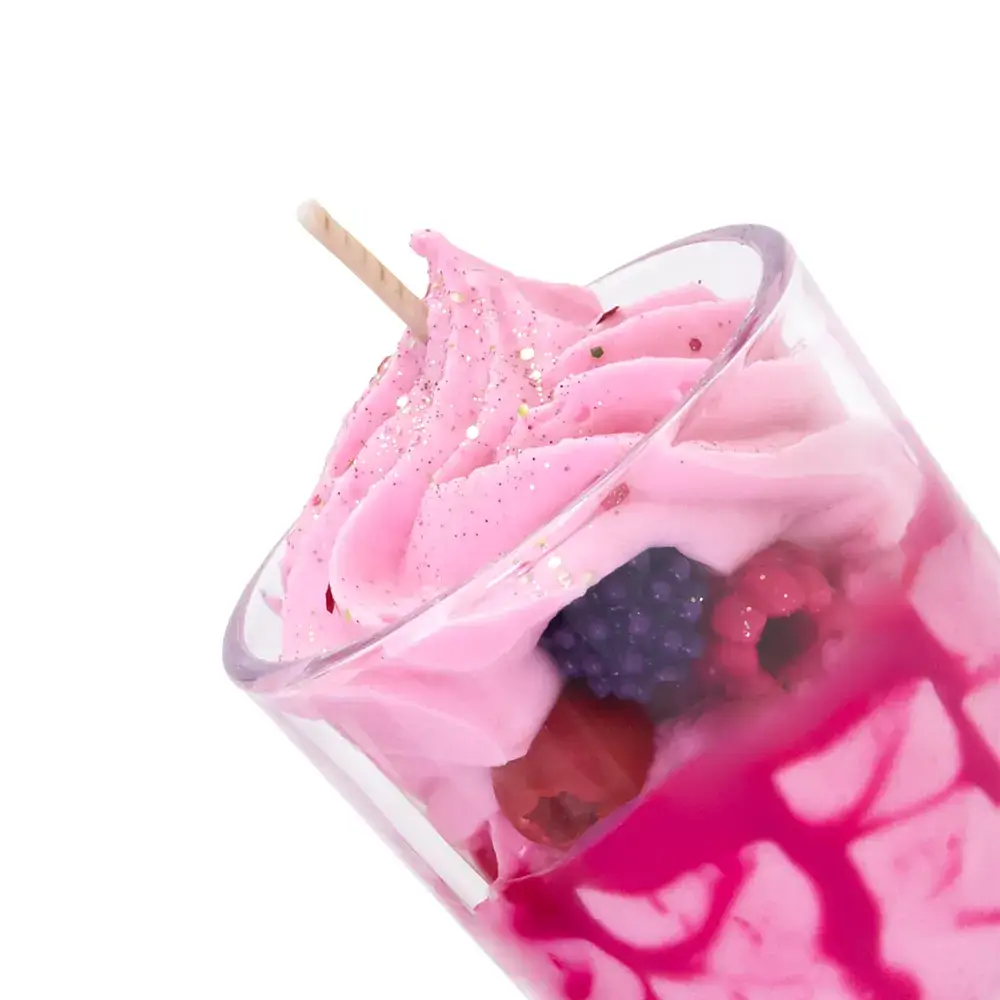 Les Fées Mères - Wholesale Novelty Candle - Small Handmade Candle Red Fruits1