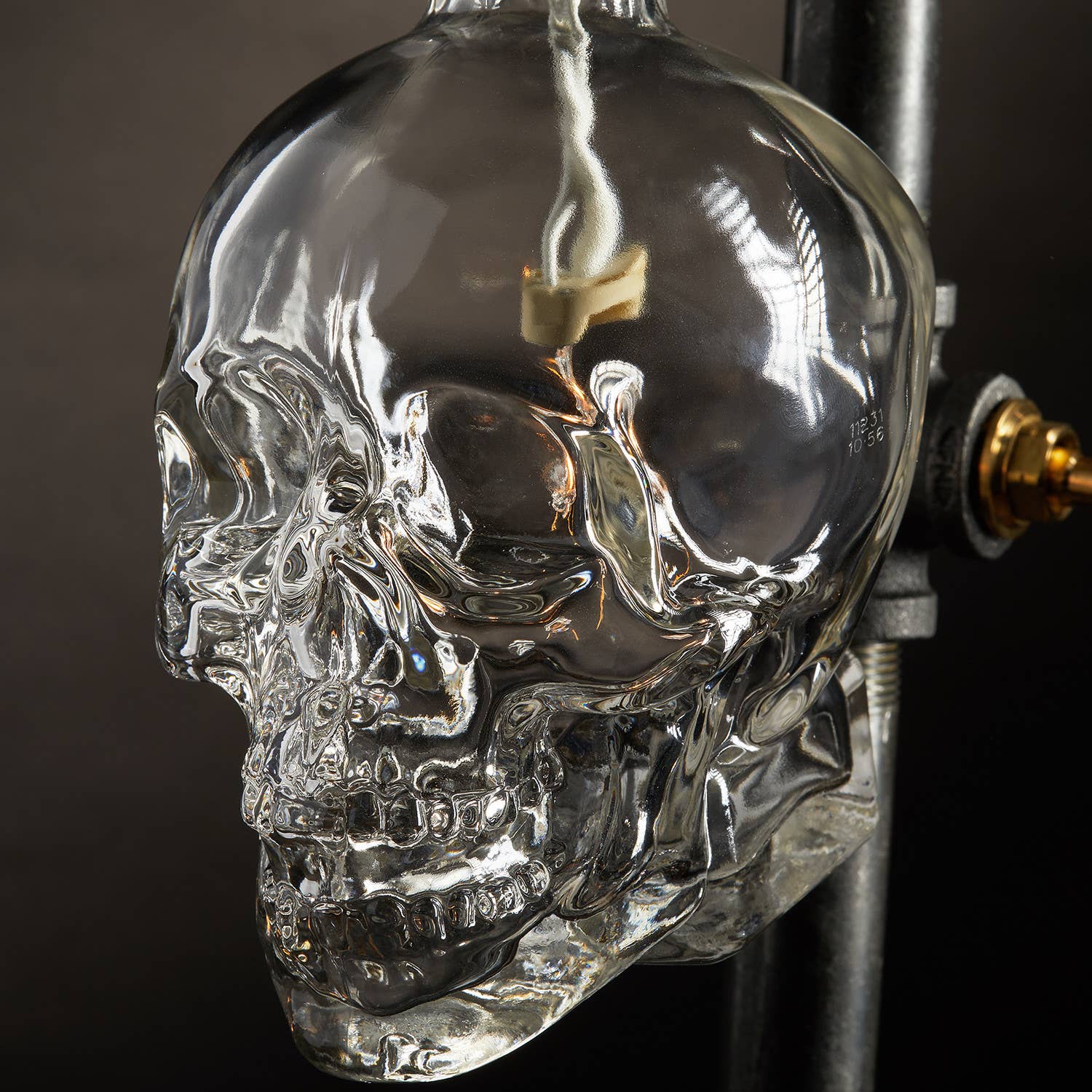 Fifty1st - Vendita all'ingrosso Lampada da scrivania/d'accento - Lampada da tavolo teschio « Max »5