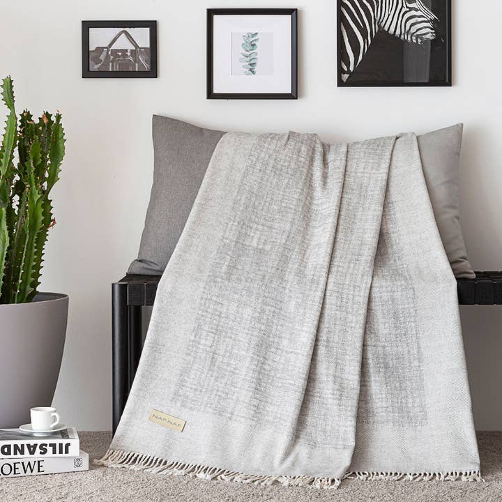 BRAILLE plaid blanket for wholesale by Naf Naf Linge Maison