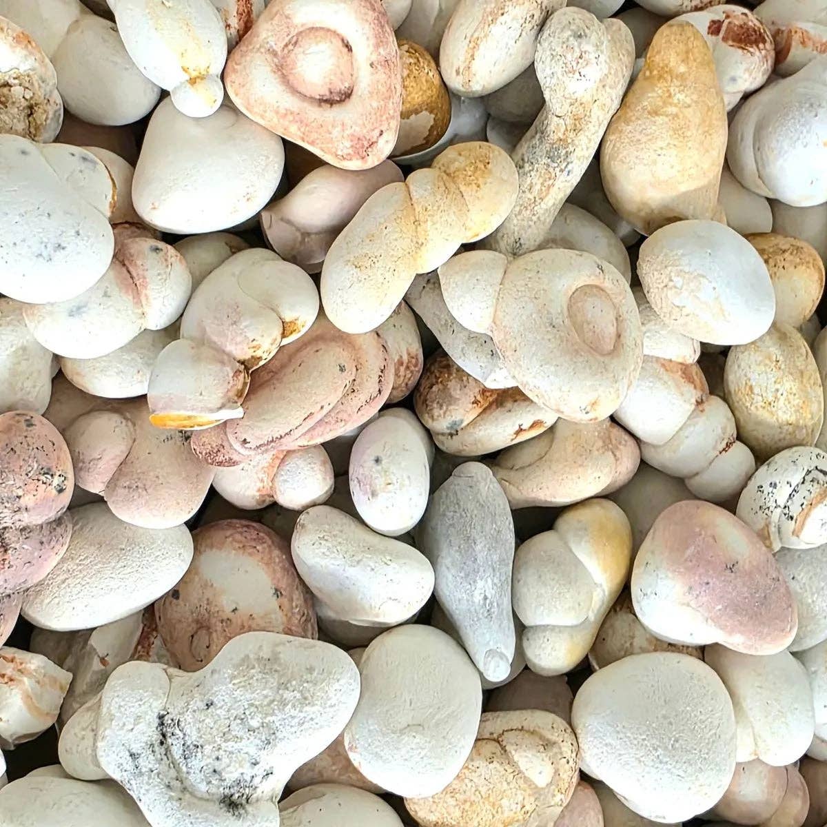 Distinction Crystals – wholesale Spiritual stone/crystal – Small Menalite Goddess Stone Crystal Tumblestone X30