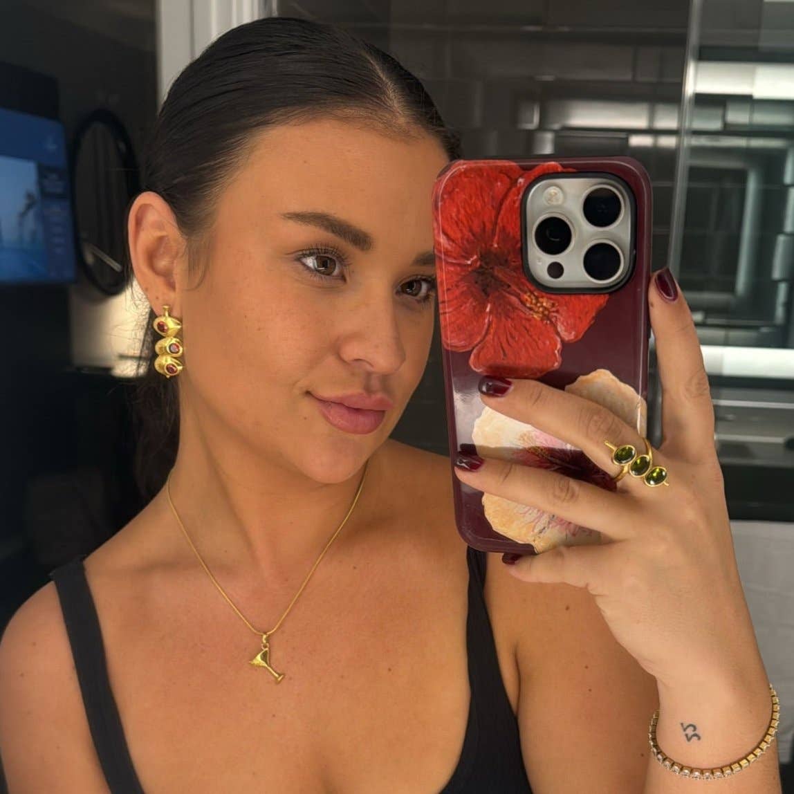 Liv Bella Vita | European Inspired Waterproof Jewelry - Wholesale Stud/Post Earrings - Velvet Martini Olive Earrings7