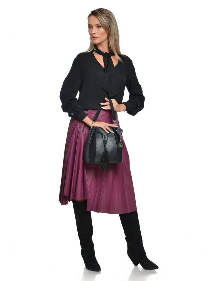 AW25 RM 115 SVART för wholesale av Roberta M