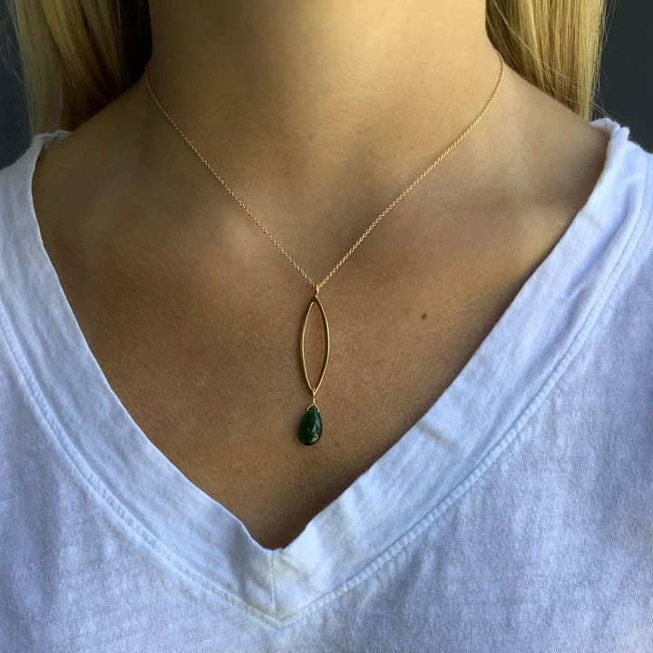 Philippa Roberts - Wholesale Pendant/Charm Necklace - Leaf with Chrome Diopside Necklace in Silver or Vermeil