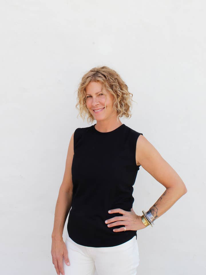 T-shirt Melissa pour la vente par SBJ Austin