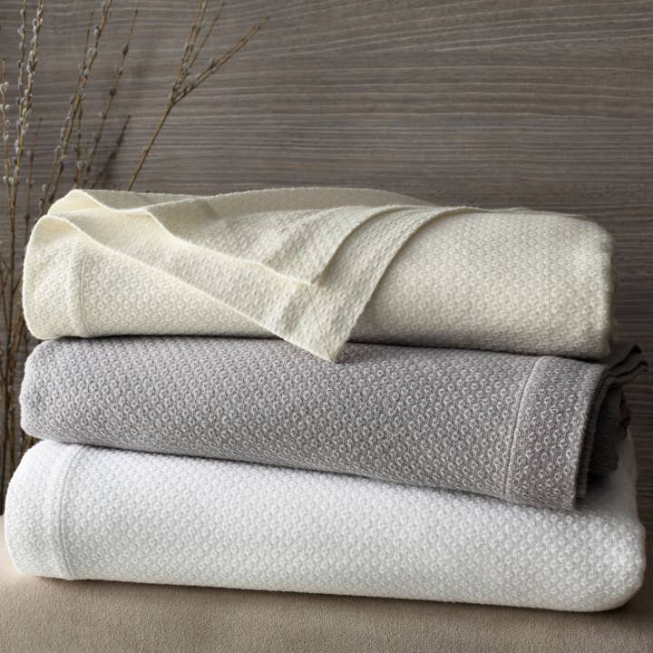 Coperta Lisboa per la vendita all'ingrosso da parte di Home Treasures Linens