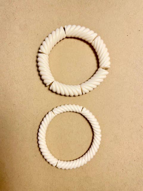 LUNA 11"- armband med månljus i akryl för wholesale av Mad Collector