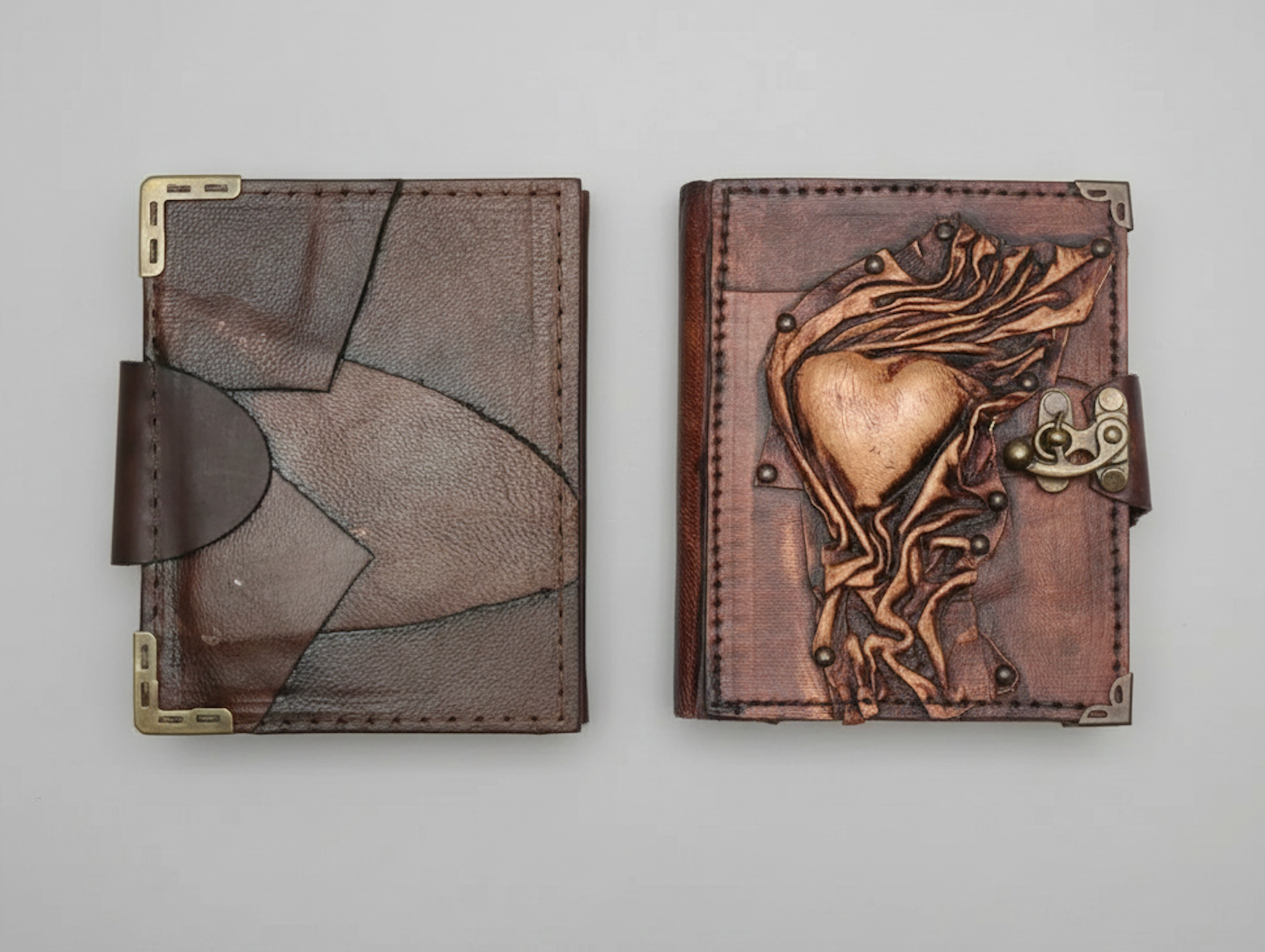 ML Marcaleather - Venta al por mayor Diario/agenda - Diario mini retro vintage de piel auténtica con corazón 3D y cierre3