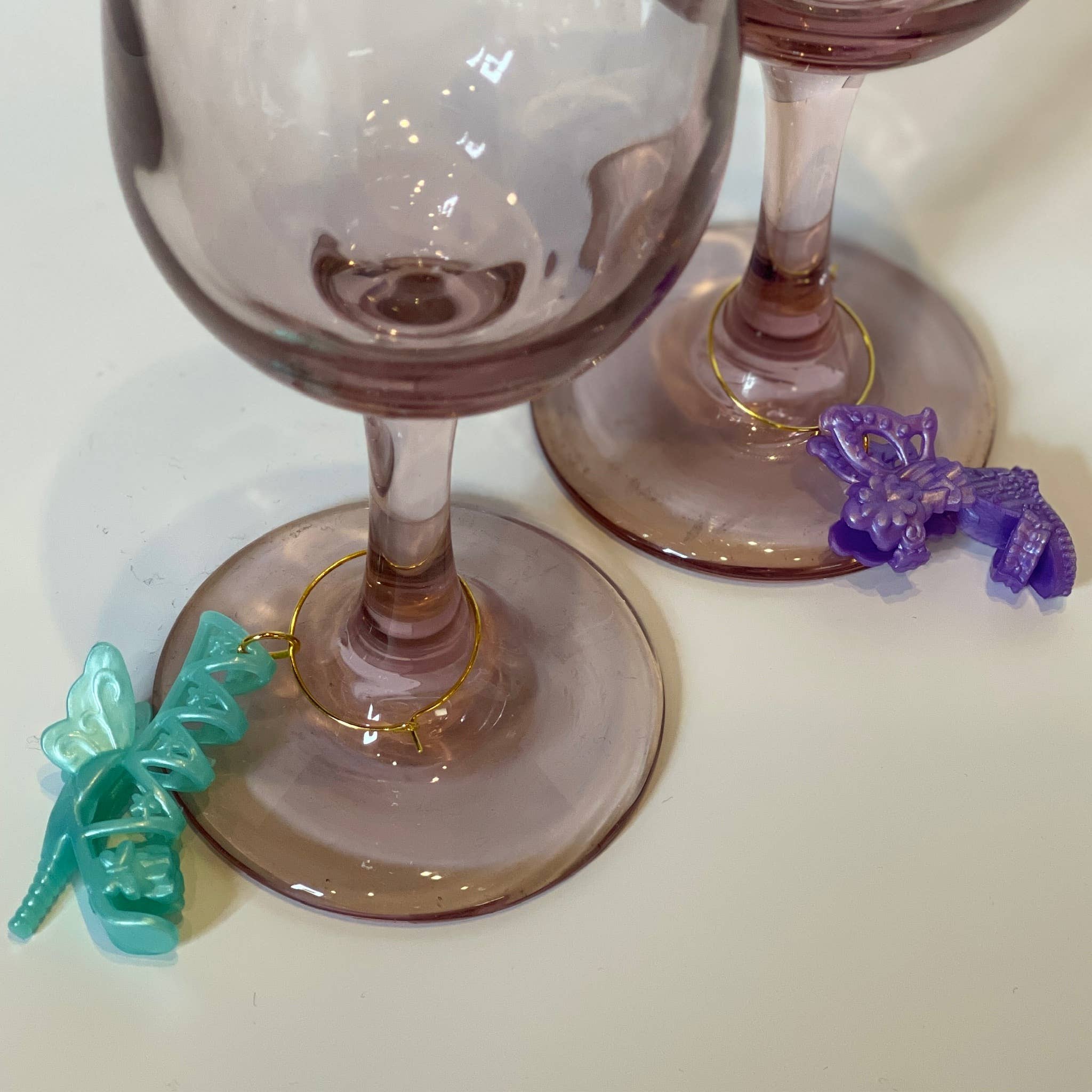 The Mustache Cat Made - Wholesale Wine/Cocktail Glass Markers - Vintage Barbie Doll Shoe Drink Markers/Wine Glass Charms 3