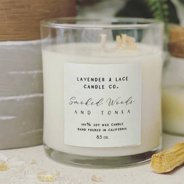 Vela Smoked Woods & Tonka para venta al por mayor de Lavender & Lace Candle Co