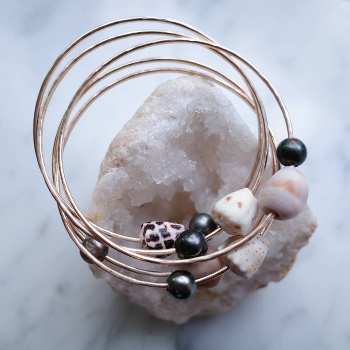 Flotsam & Co. Hawaii - Wholesale Bangle Bracelet - Tahitian Pearl and Cone Shell Bangle1