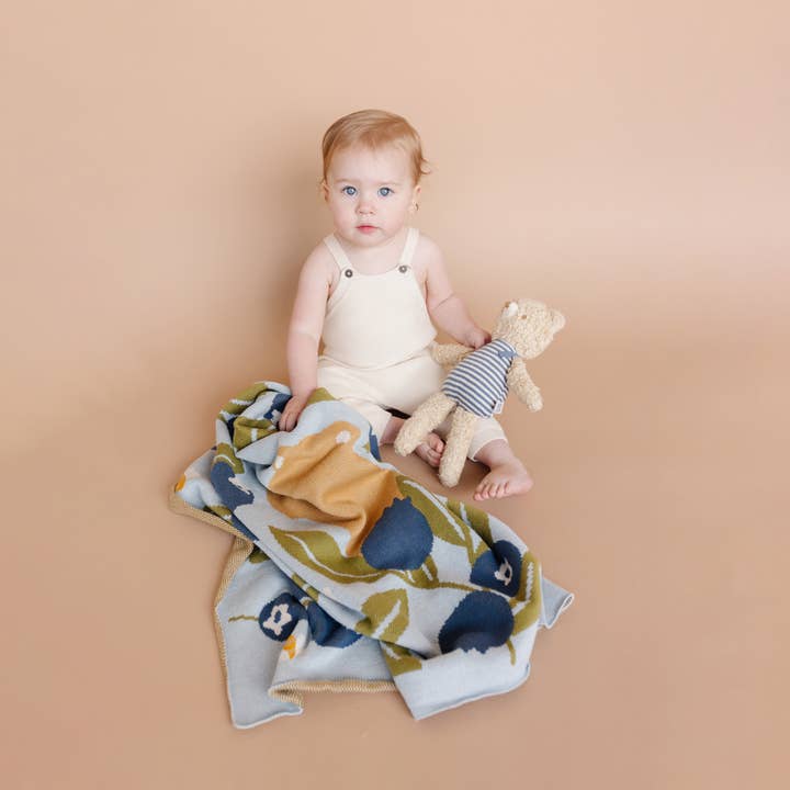 The Blueberry Hill - Wholesale Bedding Blanket - Kids & Baby - Blanket Blueberry Bear Bee Organic Cotton Spring Baby Decor