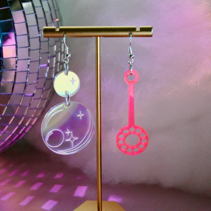 Moonstruck Designs PDX - Wholesale Dangle Earrings - Bubble Wand Earrings- Iridescent Hot Pink Kawaii Sweet Light1