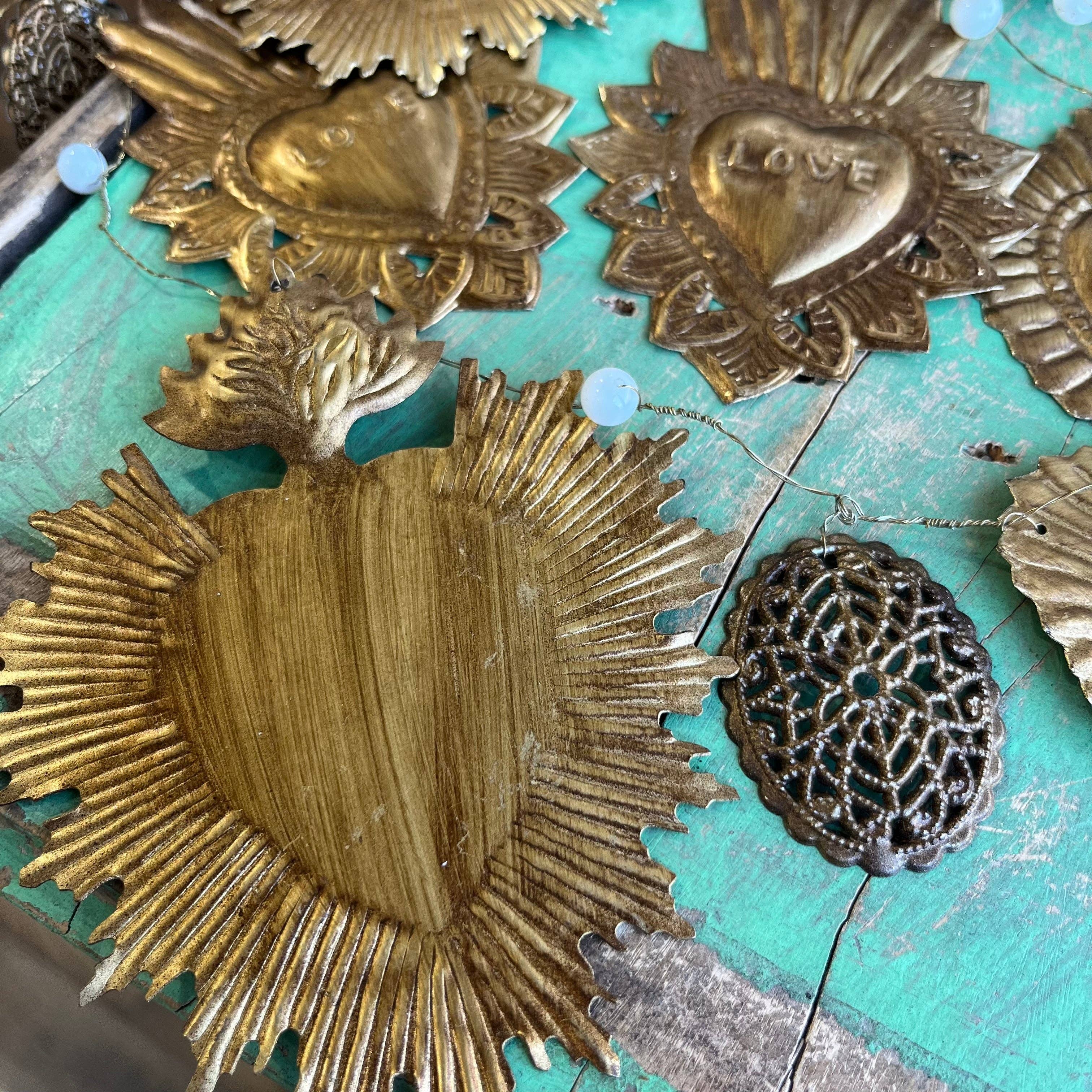 Love and Honor Jesus LLC - Wholesale Bunting/garland - Sacred Heart Garland3