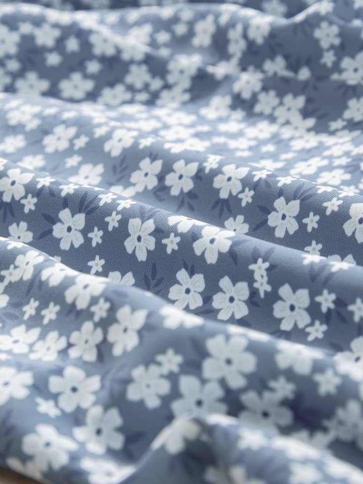 Lovesoft - Wholesale Jumpsuit - Dames - Jumpsuit met smalle bandjes en smockerlijfje en wijde pijpen en bloemenprint7