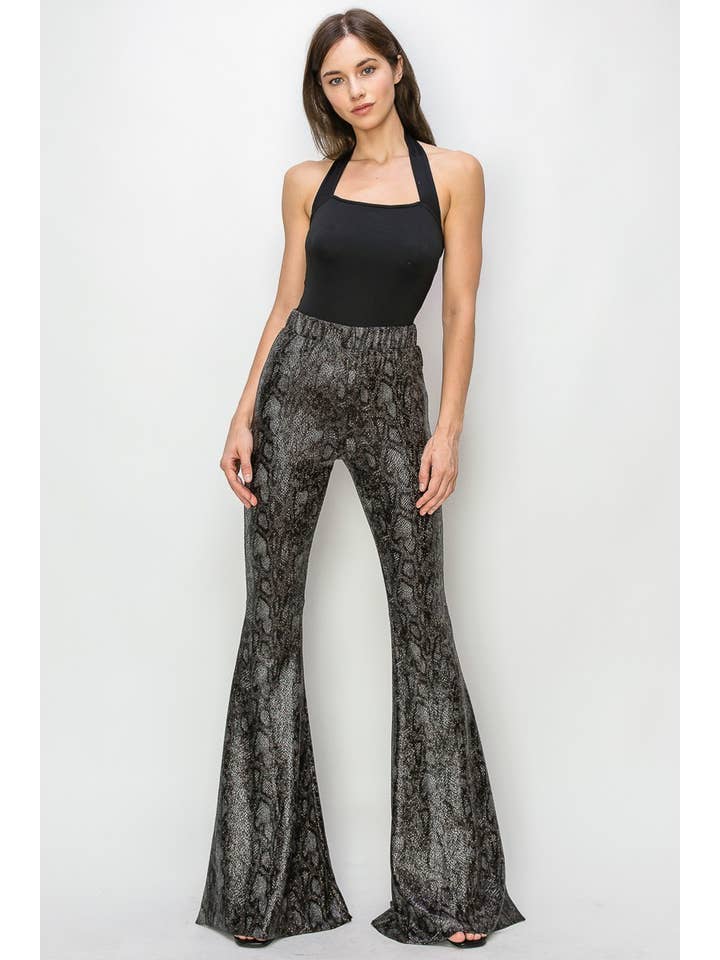 WISTERIA LANE - Vendita all'ingrosso Pantalone - Donna - PANTALONI PLUS SIZE IN MAGLIA DORATA CON FONDO A CAMPANA IN LAMINA D'ORO, 2300PAD1