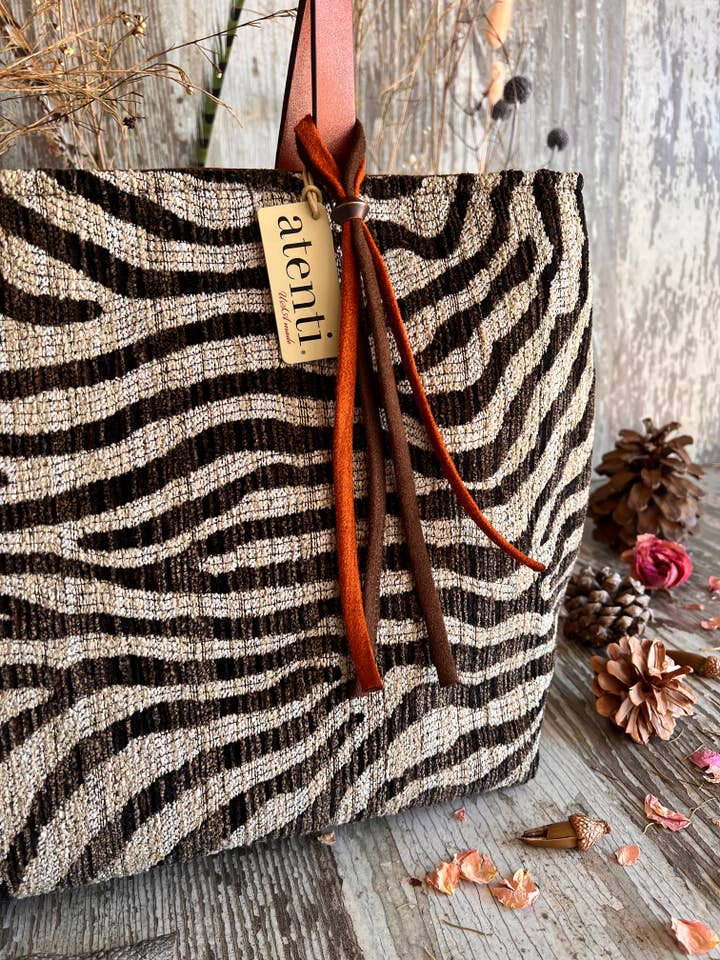 Gigi en chocolat Born Free pour la vente par Atenti