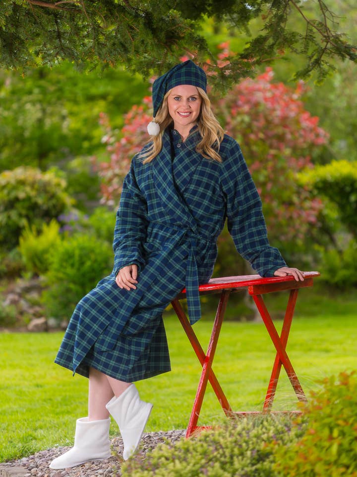 Lee Valley Ireland - Wholesale Robe - Unisex - Lee Valley Flannel Nightrobe - Green Tartan Blackwatch (LV6)1