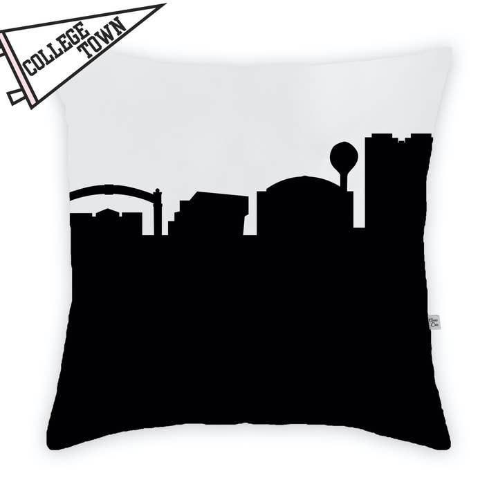 Grand coussin Kent Ohio Skyline pour la vente par Anne Cate