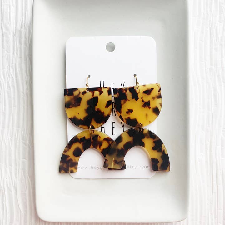 Hey Grl Hey Jewelry - Wholesale Dangle Earrings - The Babe Earring in Amber Tortoise Shell