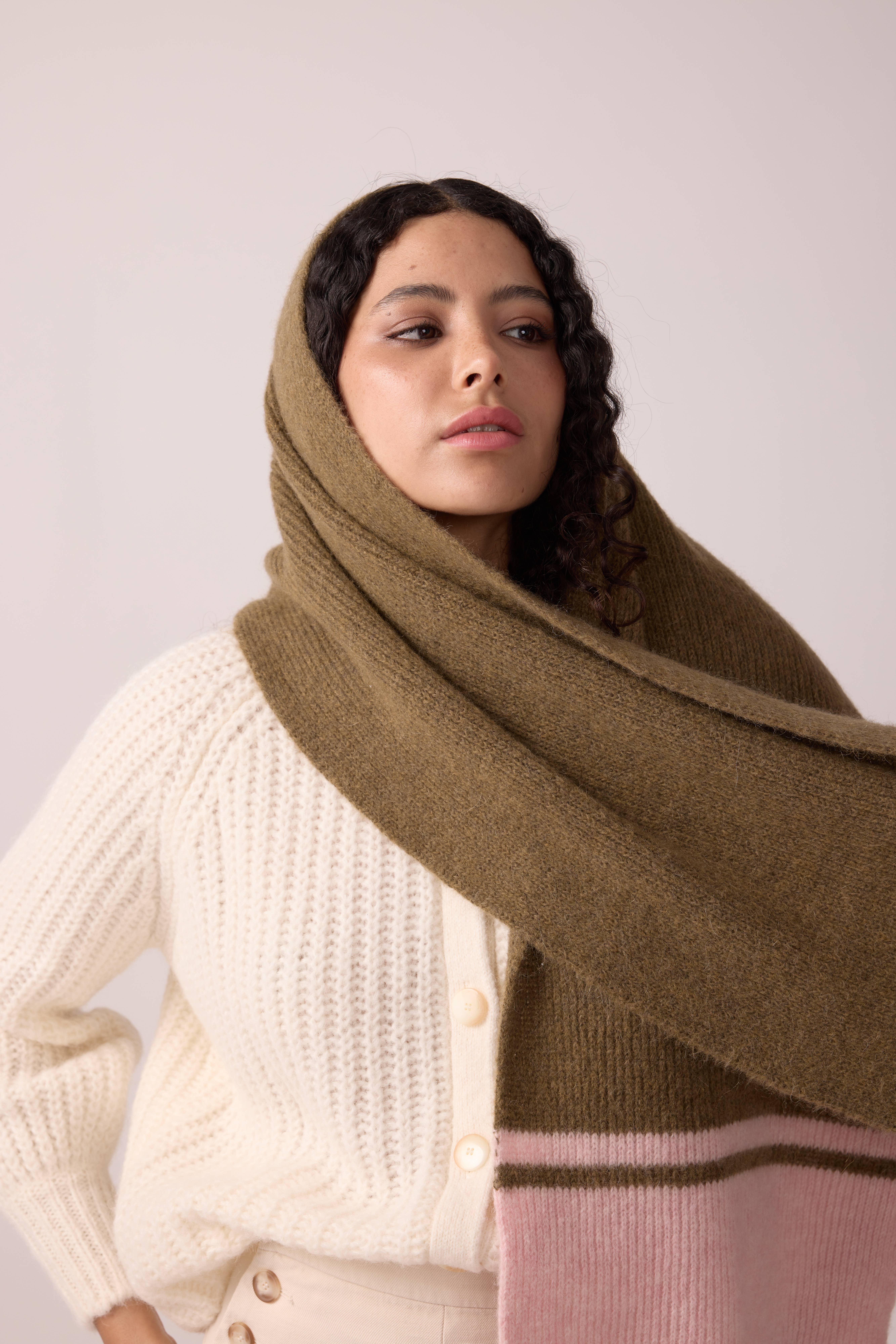 Maradji – wholesale Scarf – Women's – MAXI SCARF ALPACA WOOL FROST BABY PINK KHAKI1