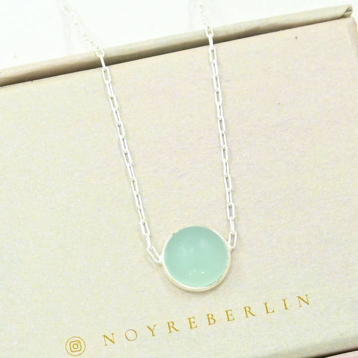 Schmuckoo Berlin - Venta al por mayor Collares con colgantes/abalorios - Collar de Piedra Preciosa Redonda Plata 925 - Calcedonia Aqua