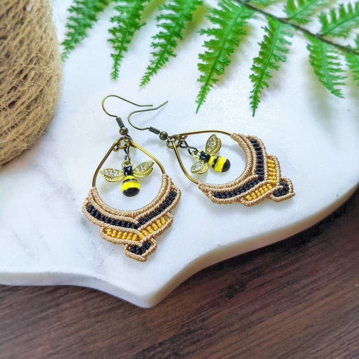 Hang Loose Creations - Vendita all'ingrosso Orecchini pendenti - Orecchini Bee, Orecchini Macrame2