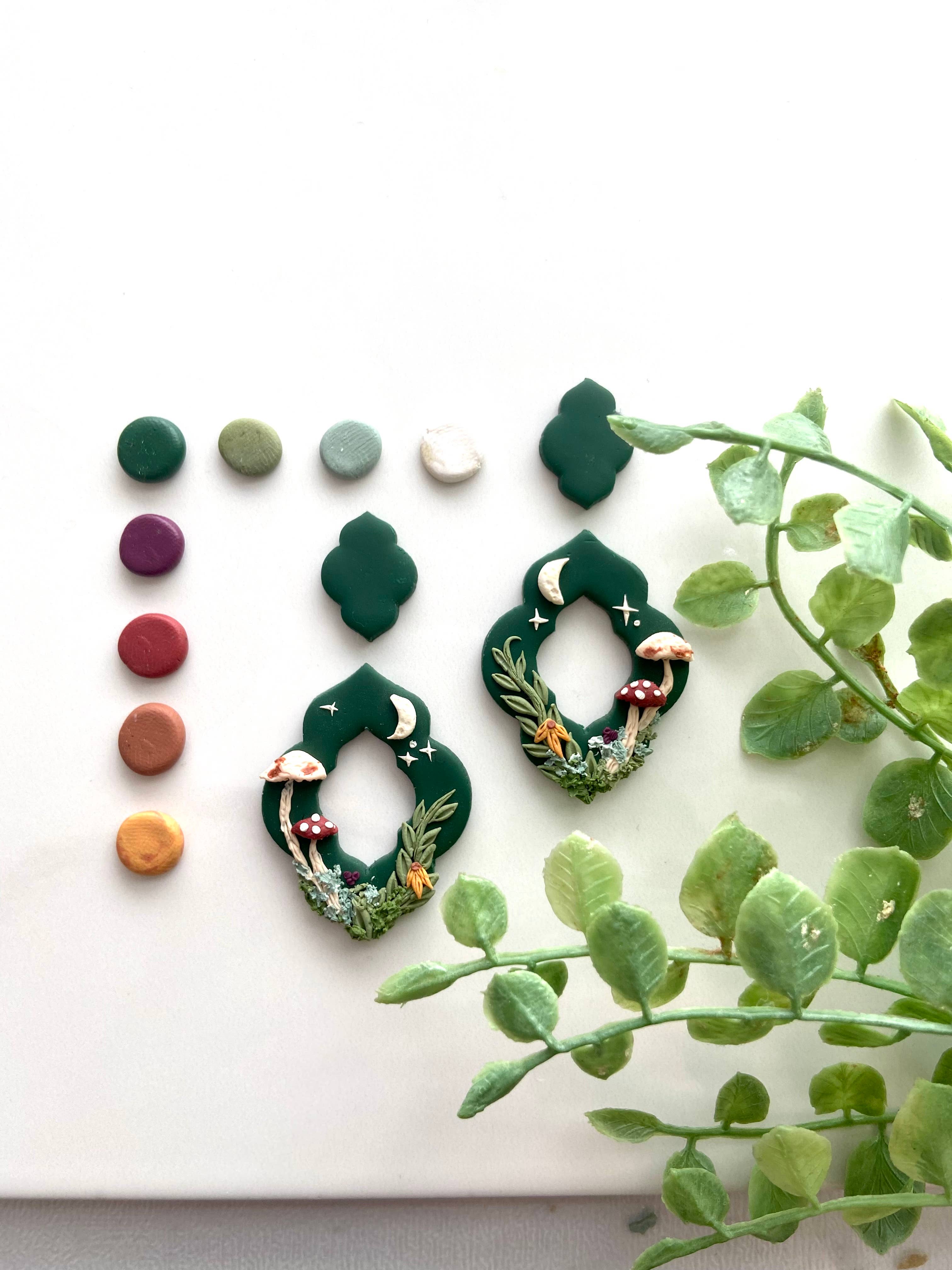 Everything Ky and I - Vendita all'ingrosso Orecchini pendenti - Cottage Core Forest scena ciondola