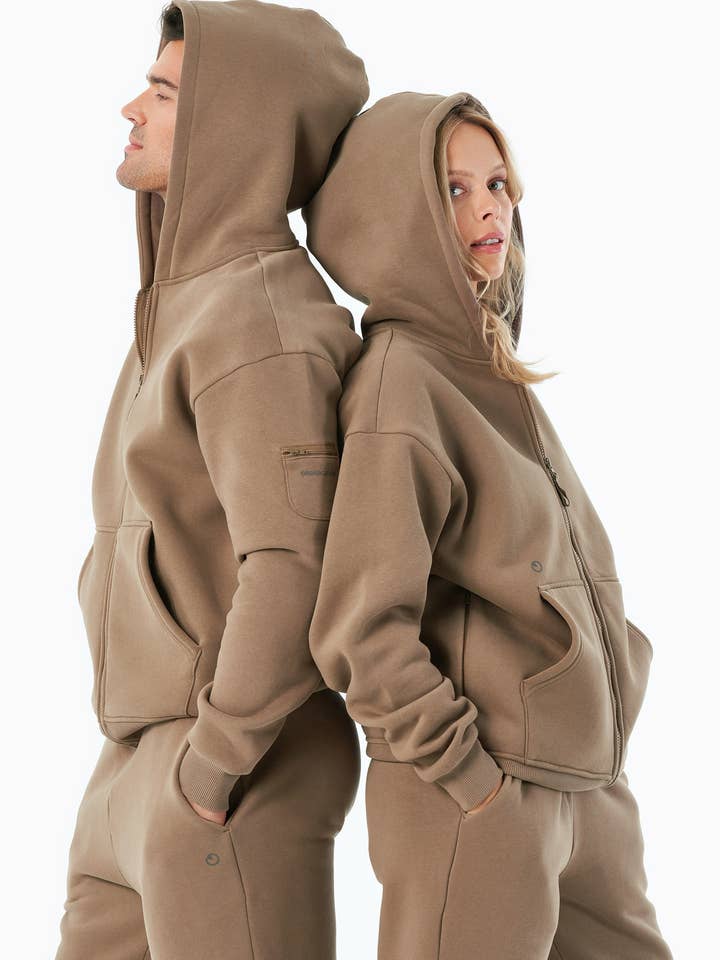 JENNA | Essentials Travel Unisex Kapuzenjacke mit Reißverschluss aus Bio-Baumwolle und recyceltem Polyester für den Großhandel von ORGANICATION