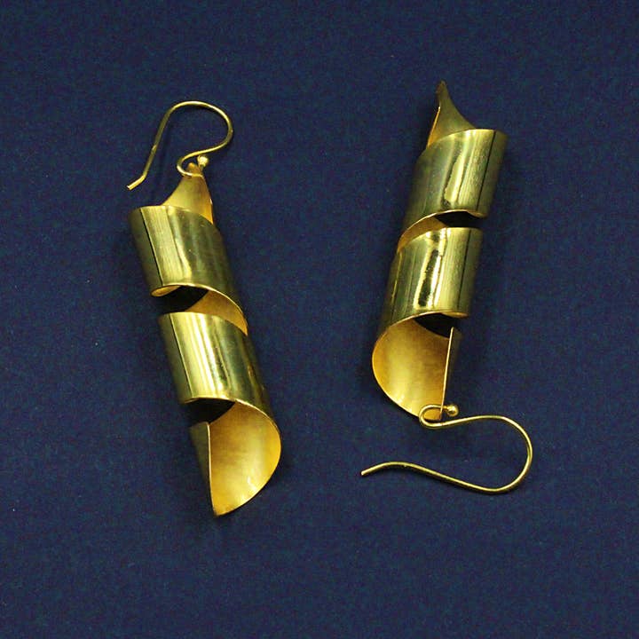LA MAR - Wholesale Dangle Earrings - VIRUTA earrings dipped in gold5
