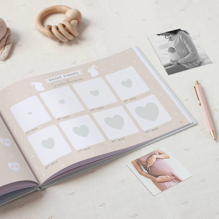 Zü – wholesale Minnesbok - Barn och baby – Bebisens första års bok1