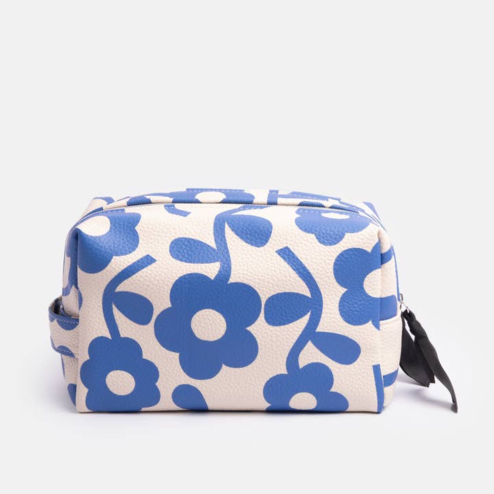Caroline Gardner - Wholesale Makeup/Cosmetic Bag - Blue Mono Flower Large Travel Washbag