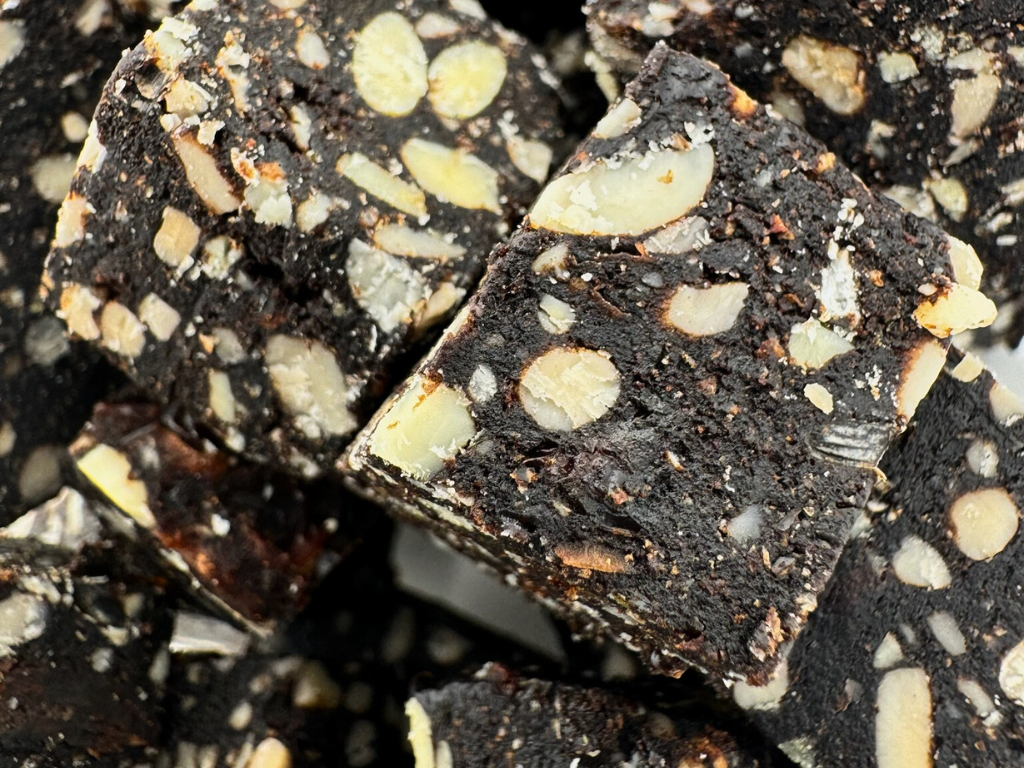 Martin's Country Store LLC - Wholesale Chocolate Covered Sweets - ORGANIC SUPER GREEN CAROB 8oz1