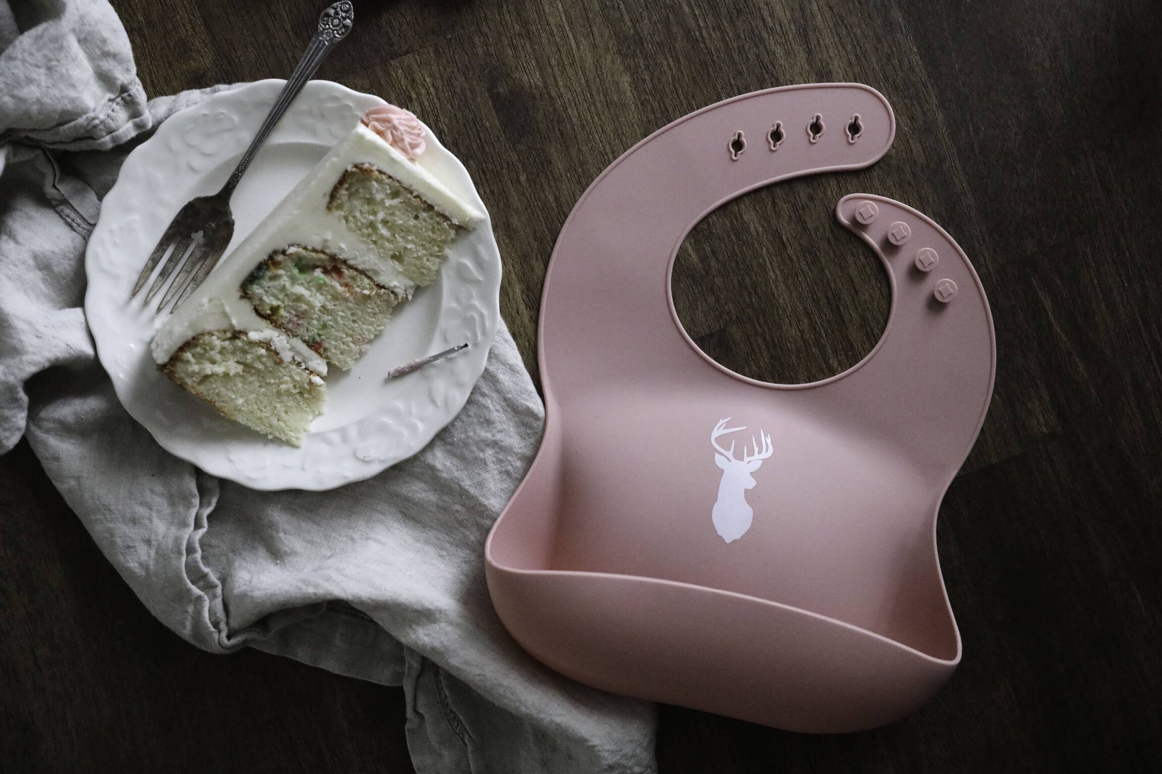 Little Knight - Vendita all'ingrosso Bavaglino - Neonati - Bavaglino con silhouette di cervo rosa7