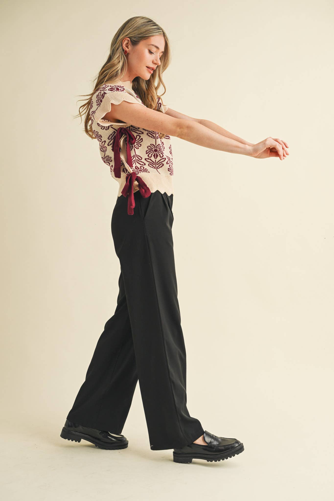 &MERCI – wholesale Tröjväst – Dam – MOCKNECK BLOMMIG TRÖJVÄST MSW1074384