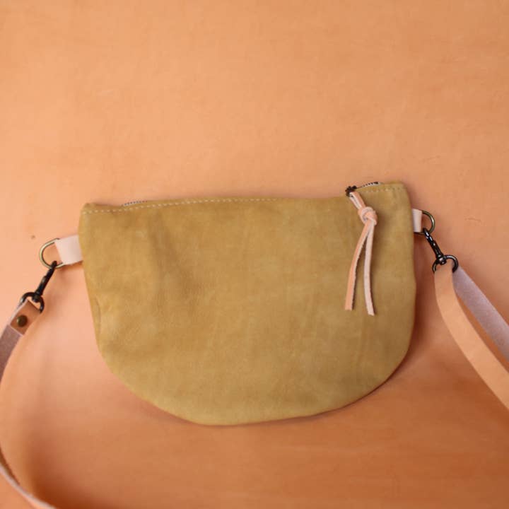 Olive n' Suede - Wholesale Belt Bag - Women's - Los Lunas Side Bag1