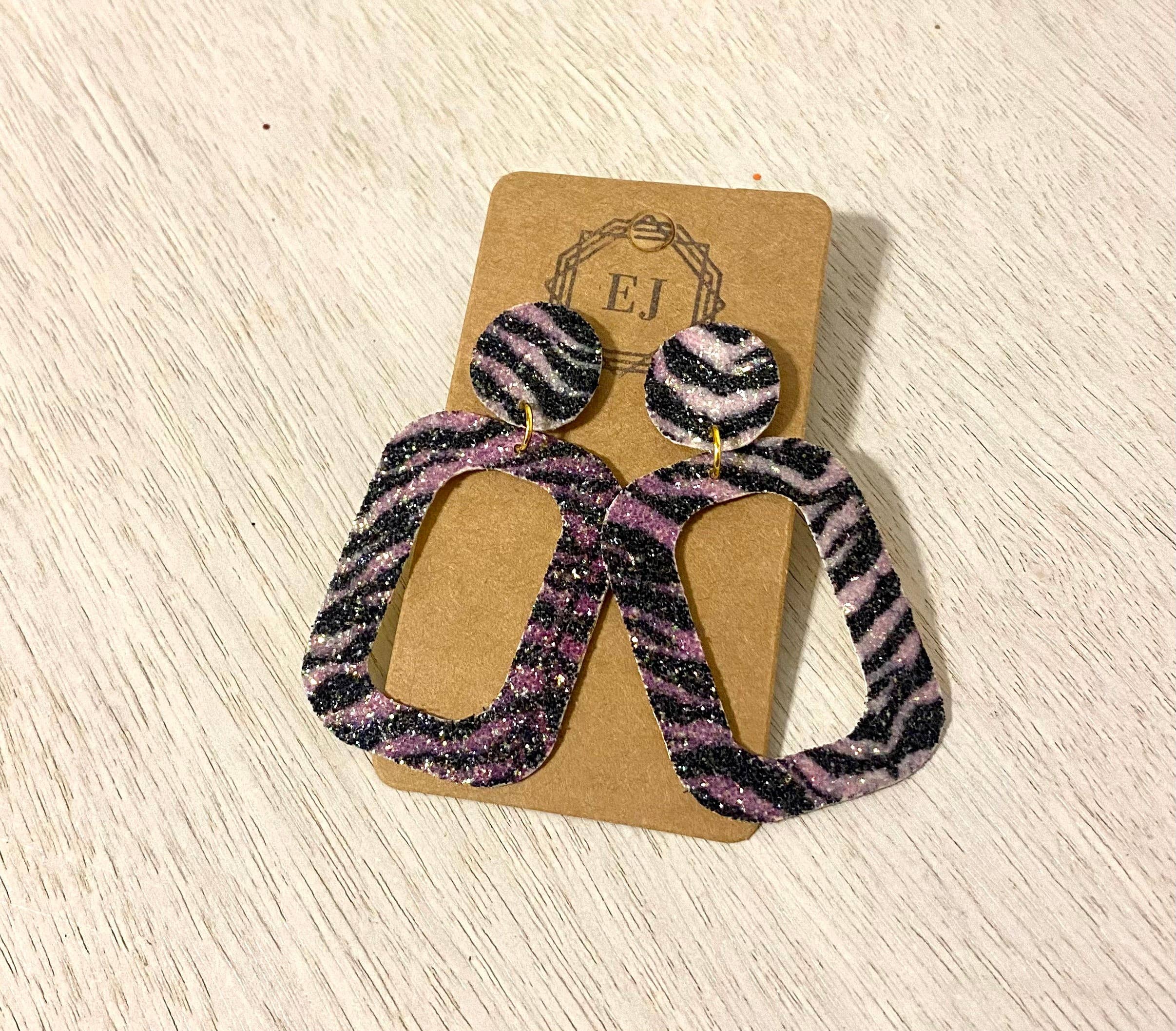 Elizabeth James Artisan Jewelry - Wholesale Dangle Earrings - The Rayas Gameday Dangle Earrings1