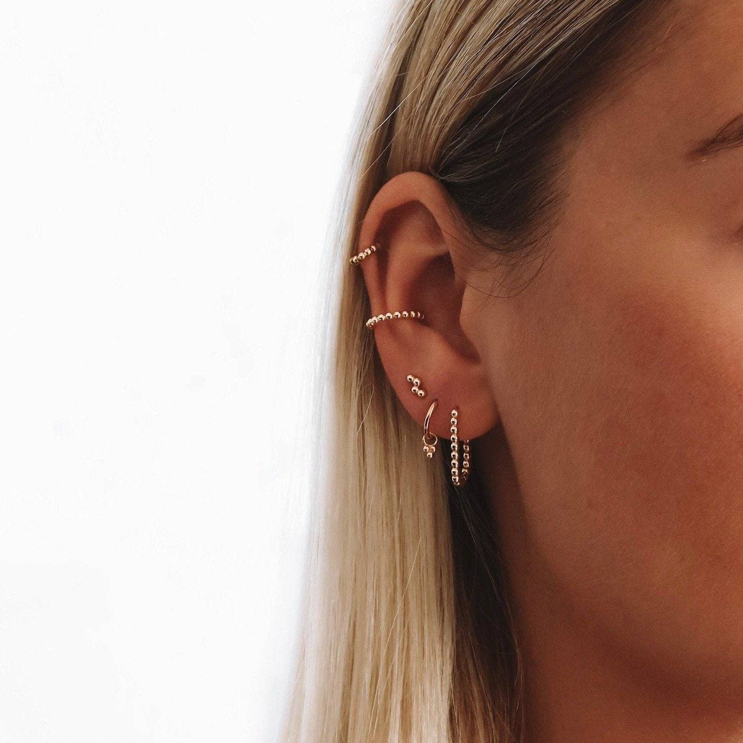 Nébuleuse Bijoux - Wholesale Enkele oorbel - Billie klein piercingring voor kraakbeen en oorlel1