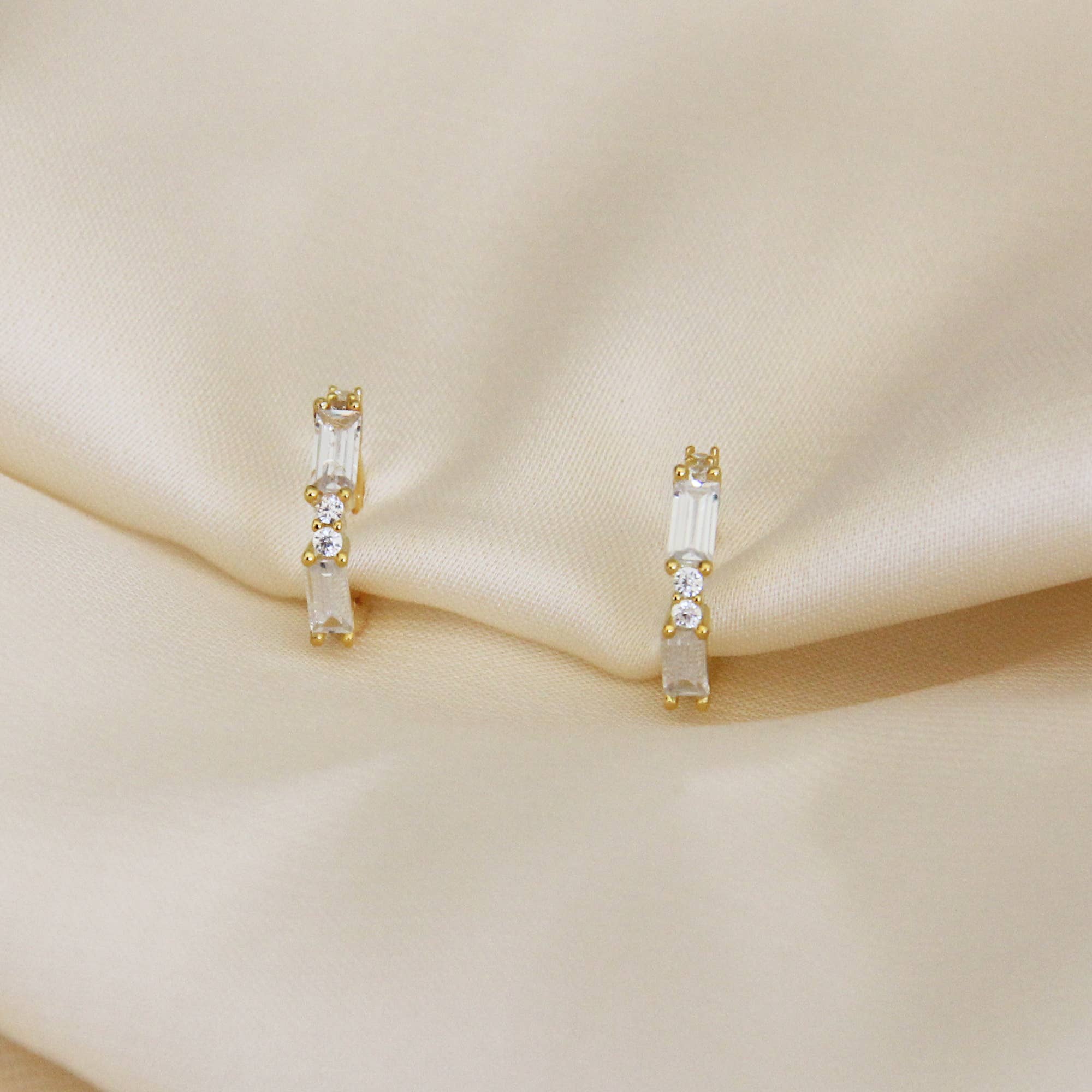 MAIVE - Wholesale Huggie Earrings - Aurora Hoops