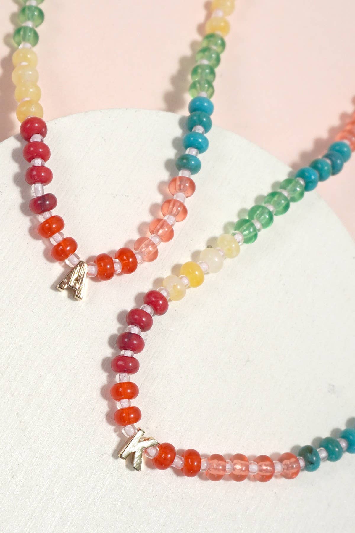 JOSSLYN by wall to wall - Wholesale Beaded/Pearl Necklace - MINI INITIAL MULTI COLOR  BEADED NECKLACE | 80N9012