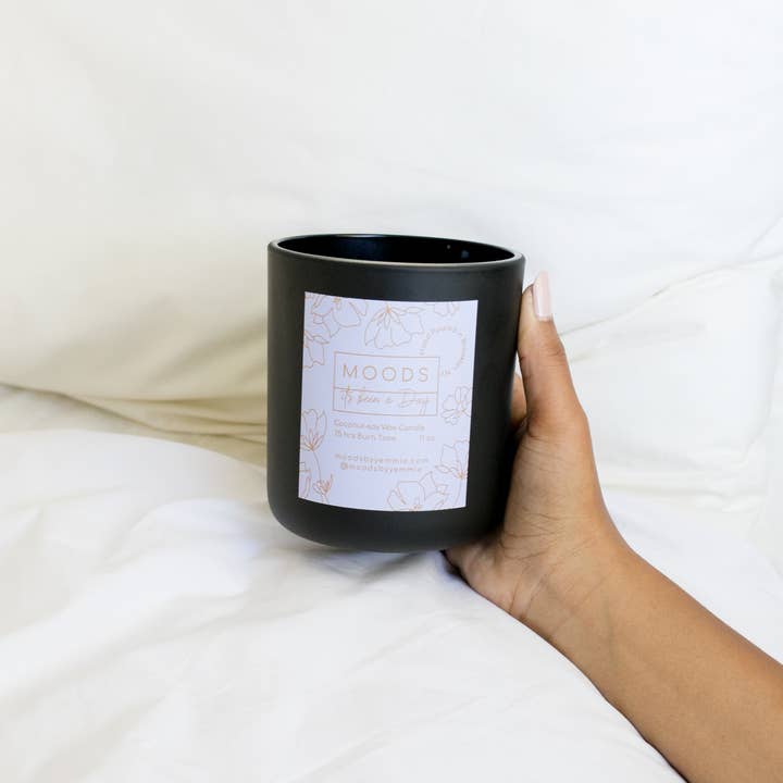 Cela fait un jour ! (Cachemire et vanille) pour la vente par Moods by Yemmie