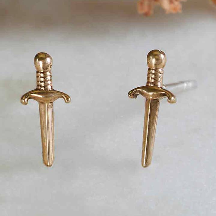 Nina Designs - Vendita all'ingrosso Orecchini a bottone - Orecchini a Perno Mini Pugnale in Bronzo 11x5mm0