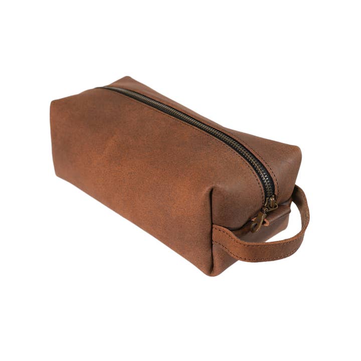 The Master Tanners - Wholesale Toiletry Bag - Men's - Leather Toiletry Bag Hanging Dopp Kit Men's Shaving Bag